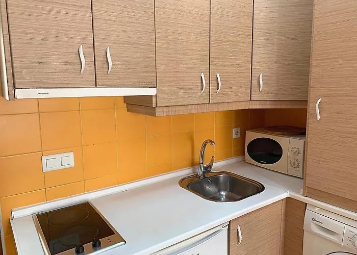 Center H Terrace Нерха